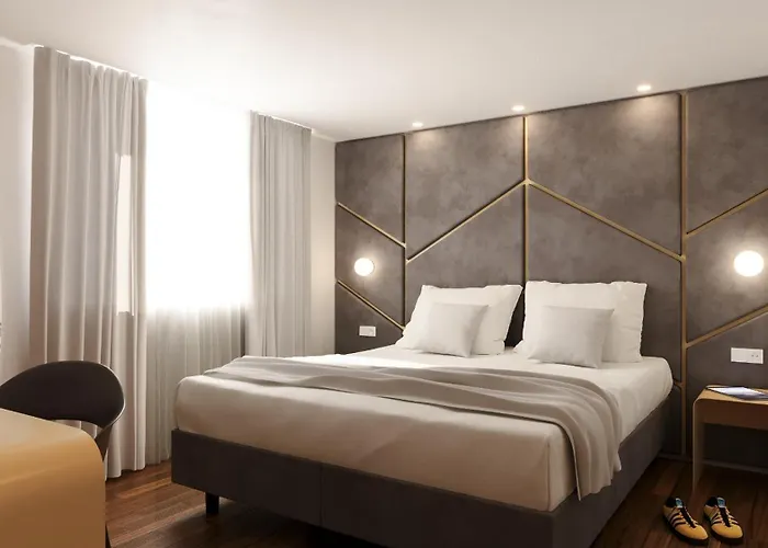 Home At Rome Luxury Navona Suites
