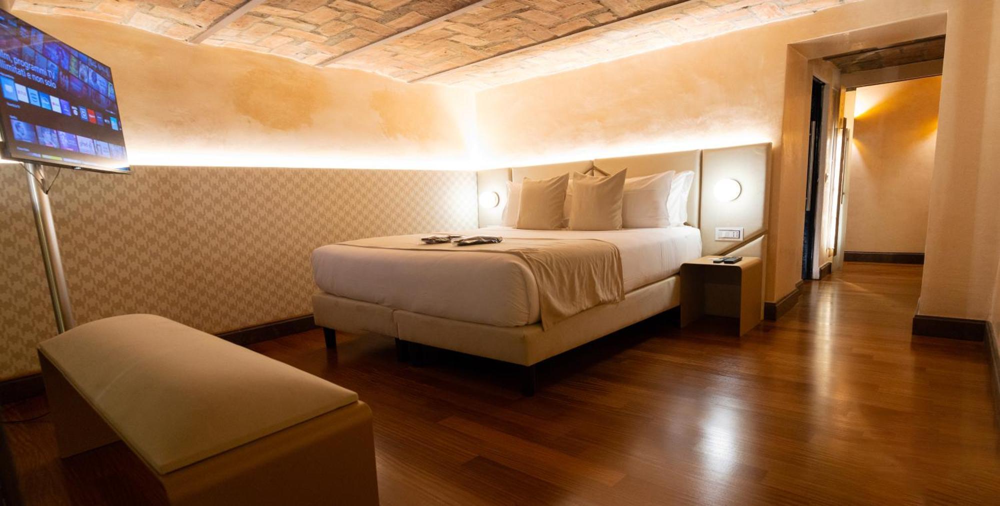 At Luxury Navona Rom