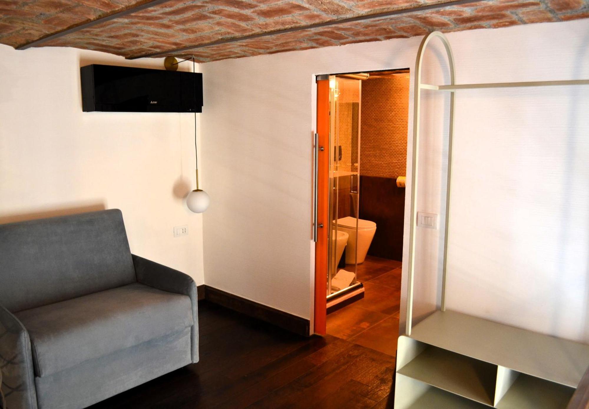 At Luxury Navona Rom